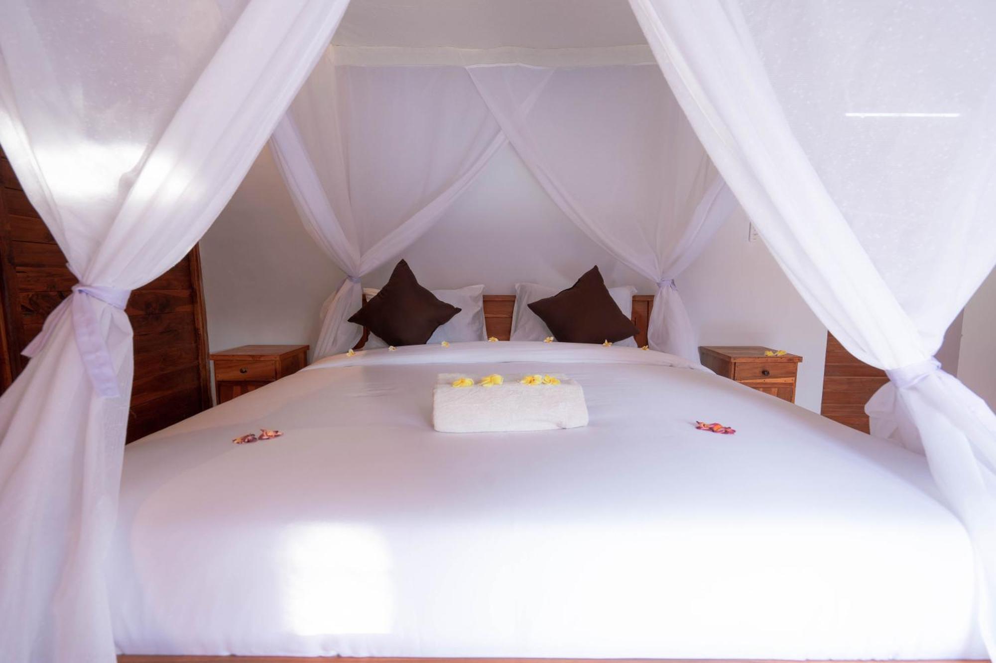 Garvi Villa Karangasem エクステリア 写真